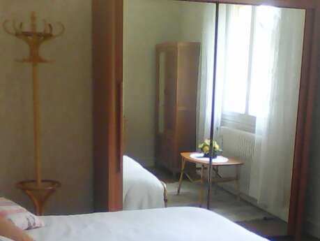 APPARTEMENT DANS MAISON PARTICULIERE
