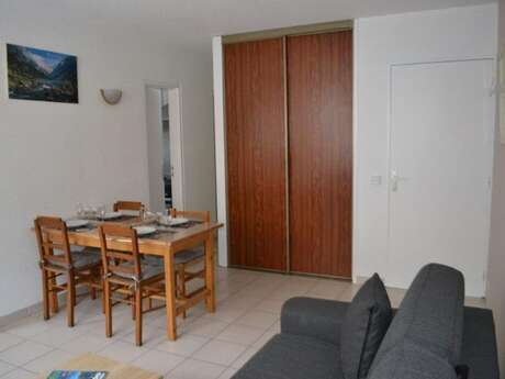 APPARTEMENT DANS RESIDENCE