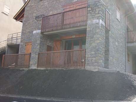 APPARTEMENT DANS RESIDENCE