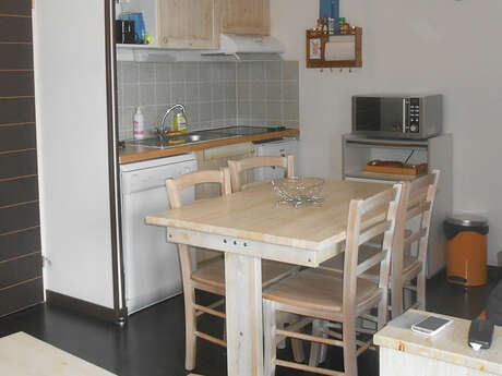 APPARTEMENT DANS RÉSIDENCE
