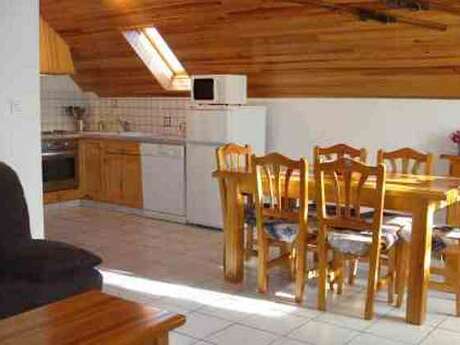 APPARTEMENT ETAGE DANS MAISON "EDELWEISS"