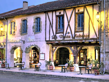 LA PETITE AUBERGE