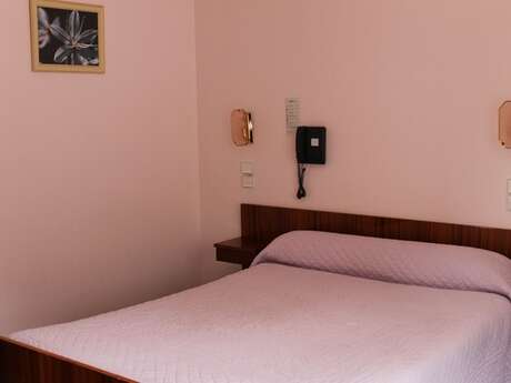 HOTEL LE GRAND BIVOUAC HOTEL LE GRAND BIVOUAC