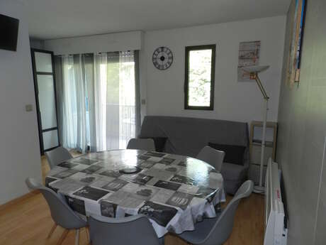 APPARTEMENT DANS RESIDENCE LE PARC