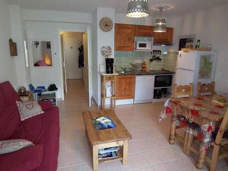 APPARTEMENT DANS RESIDENCE