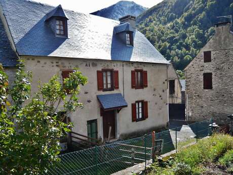 MAISON INDEPENDANTE "LES COUETTES DE BÉIOU"