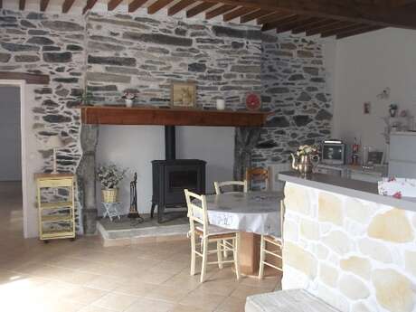 MAISON CARMOU