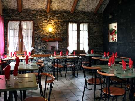 RESTAURANT LA MAIN A LA PÂTE