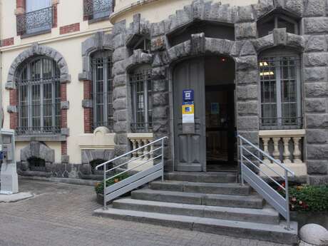 LA POSTE