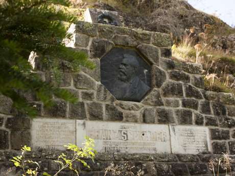 TOMBE DE FRANZ SCHRADER