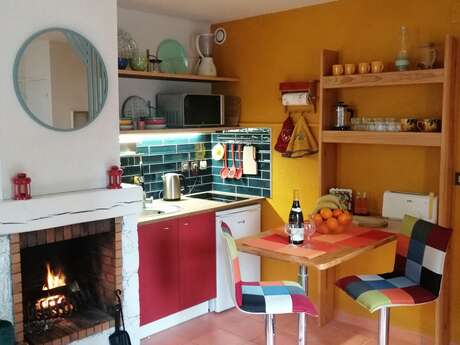 CHEZ NICOLETTE 2
