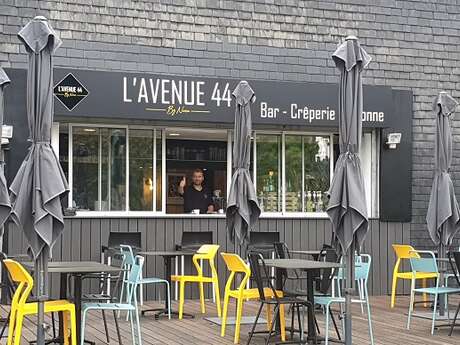 L'AVENUE 44