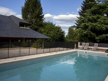 MAISON "AVERTY"AVEC PISCINE