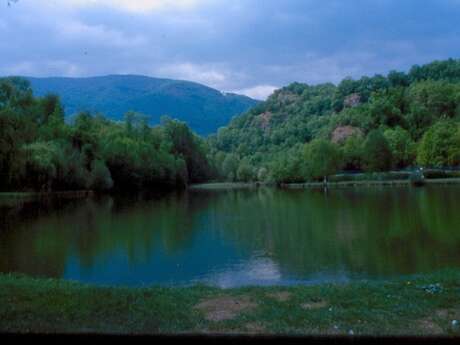 LAC DE MAULEON