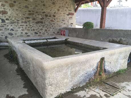 LAVOIR D'AVEUX