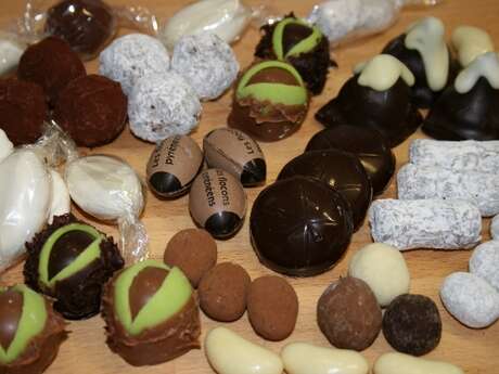 LES FLOCONS PYRÉNÉENS - ARTISAN CHOCOLATIER