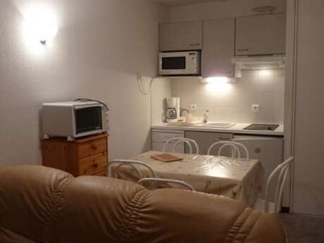 STUDIO CABINES DANS RESIDENCE