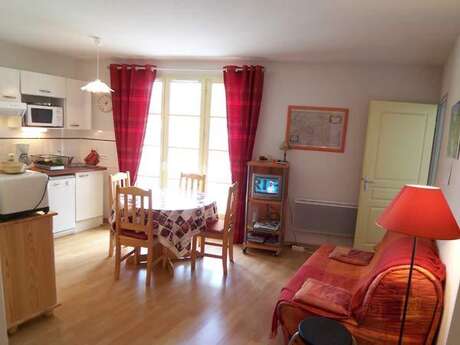 APPARTEMENT DANS RESIDENCE