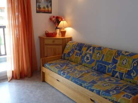 STUDIO CABINES DANS RESIDENCE