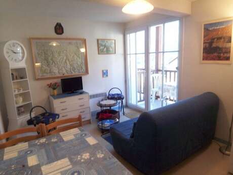 STUDIO DANS RÉSIDENCE PLEIN SUD