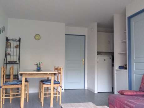 APPARTEMENT DANS RESIDENCE