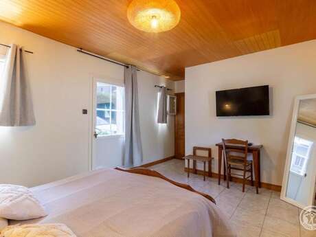 CHAMBRES ET TABLES D’HÔTES "LA FERME MONGEAT"