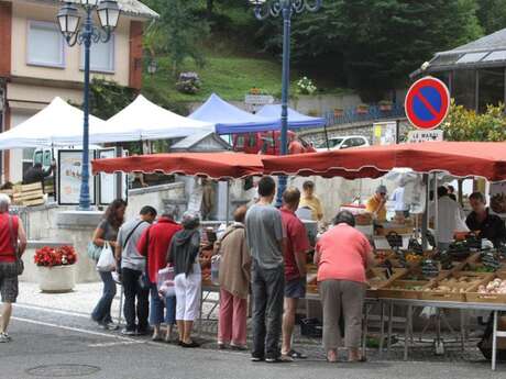 MARCHÉ DE CAPVERN LES BAINS