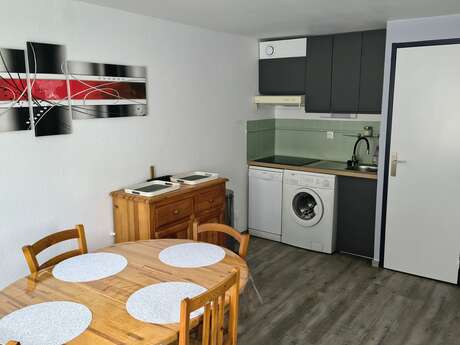 APPARTEMENT DANS RESIDENCE