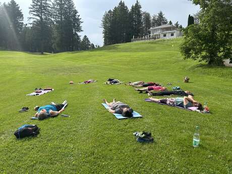 COURS DE YOGA SANTE ET YOGA POUR TOUS EN SALLE ET EN EXTERIEUR