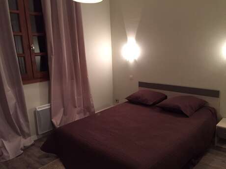 APPARTEMENT DANS MAISON