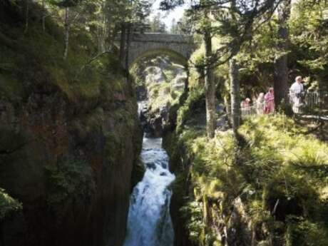 LE PONT D'ESPAGNE
