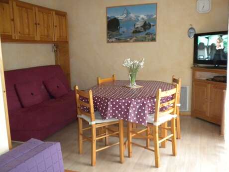 APPARTEMENT DANS RÉSIDENCE HAMEAU DES THERMES II
