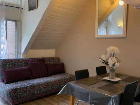 APPARTEMENT DANS RESIDENCE TOURETTE