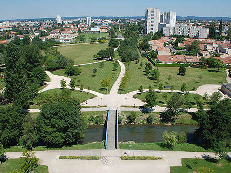 LE PARC DE L'ECHEZ