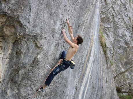 FALAISE D'ESCALADE DE PÈNE HAUTE