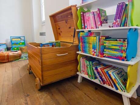 MICRO BIBLIOTHÈQUE