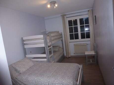 APPARTEMENT DANS MAISON BARZUN (N°1)