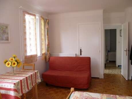 APPARTEMENT DANS RESIDENCE