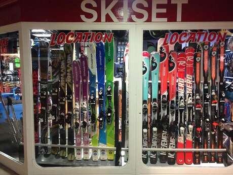 SKISET  LA MONGIE TOURMALET YVES SPORTS