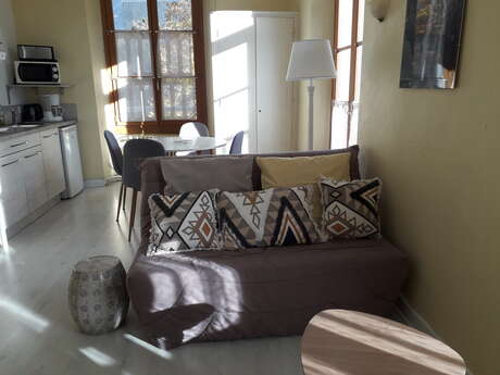 APPARTEMENT DANS RÉSIDENCE VICTORIA