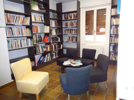 BIBLIOTHEQUE ATELIERS D'ARTS ET MOSTRA