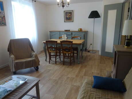 APPARTEMENT DANS VILLA ETCHOLA