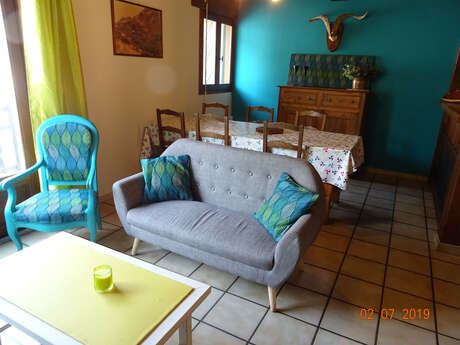 APPARTEMENT DANS MAISON