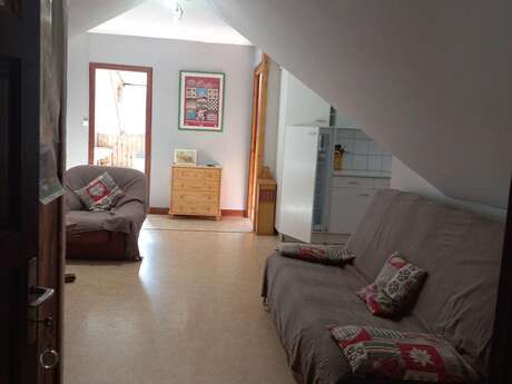 APPARTEMENT DANS MAISON LE RIPEYRE