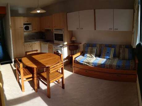 RESIDENCE ESTARAGNE II - 8