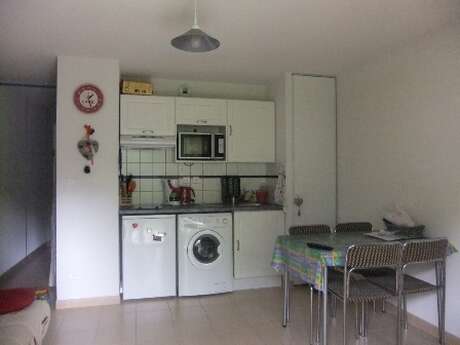 APPARTEMENT DANS RESIDENCE