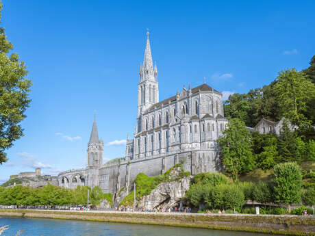 La Semaine Sainte au Sanctuaire Notre-Dame de Lourdes La Semaine Sainte au Sanctuaire Notre-Dame de Lourdes
