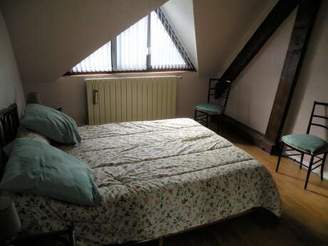 APPARTEMENT DANS MAISON