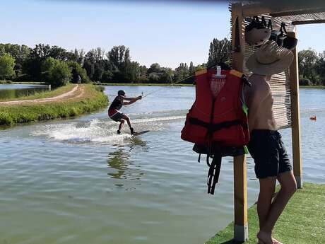 DUCK WAKE PARK & GUINGUETTE