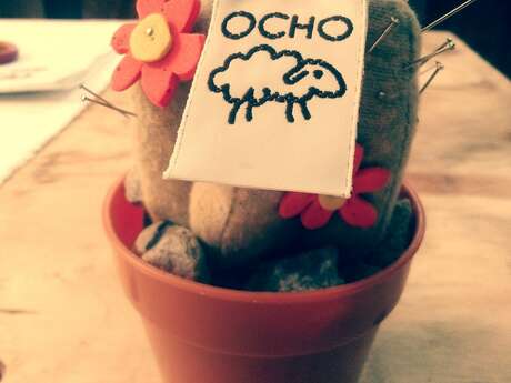 BONNET OCHO